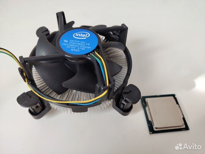 Процессор Intel celeron G3900 + кулер