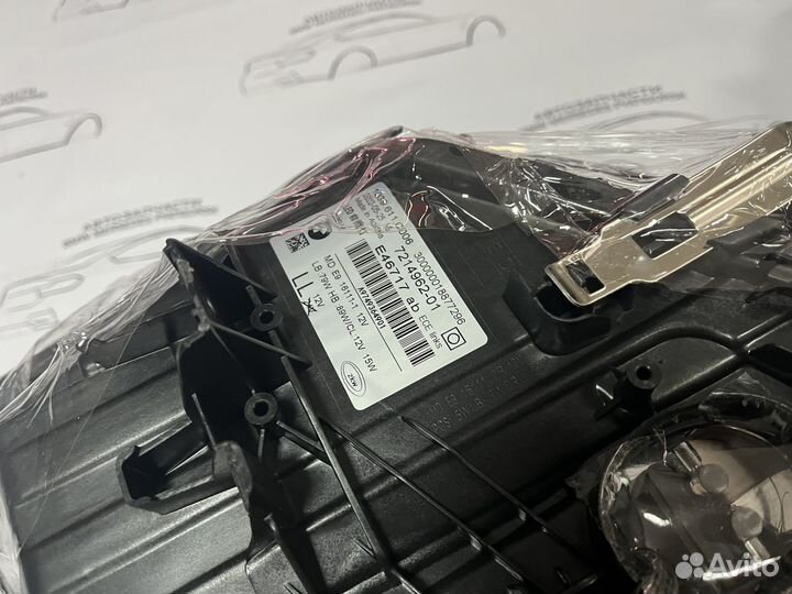 Комплект передних фар BMW G30 LED adaptive