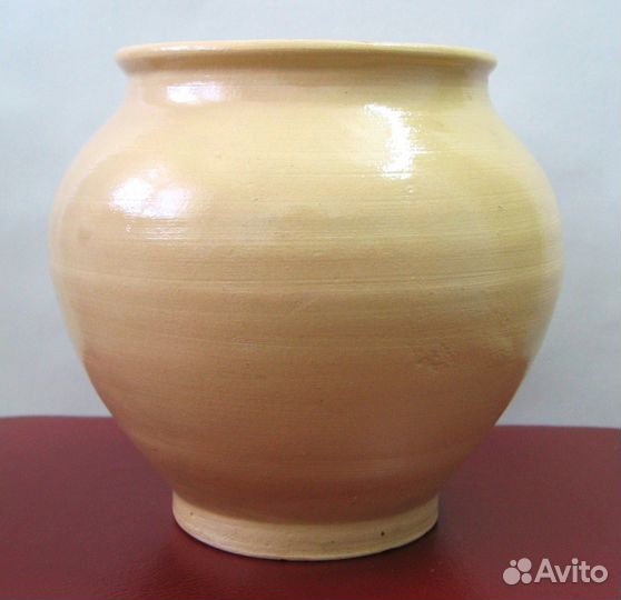 Глиняный горшок