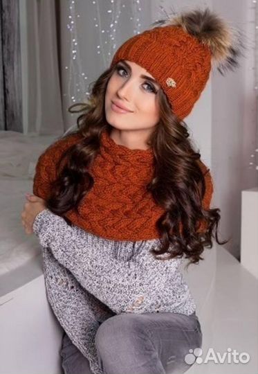 Комплект женский шапка и шарф-хомут