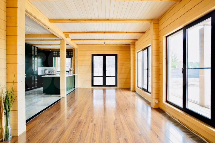 Дом 260 м² на участке 10 сот.