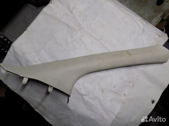 Обшивка стойки Focus III 2011