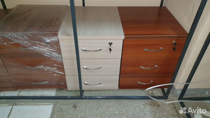 Новая тумба мобильная 3 ящика с замком