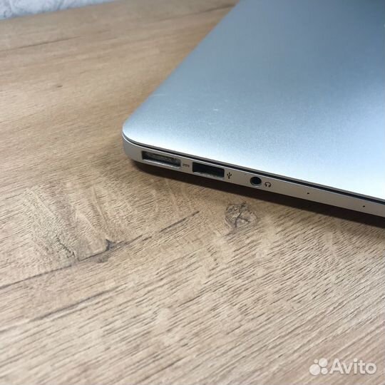 Apple MacBook Air