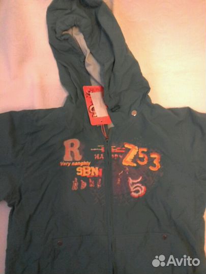 Костюм осенне весенний, новый. размер 116