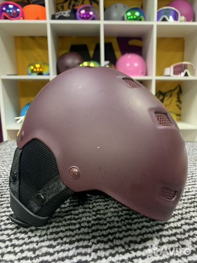 Шлем горнолыжный