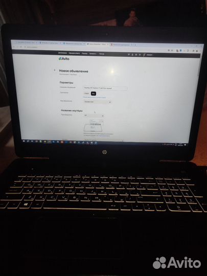 Ноутбук HP Pavilion 17-ab313ur черный