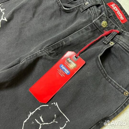 Джинсы Supreme на руках