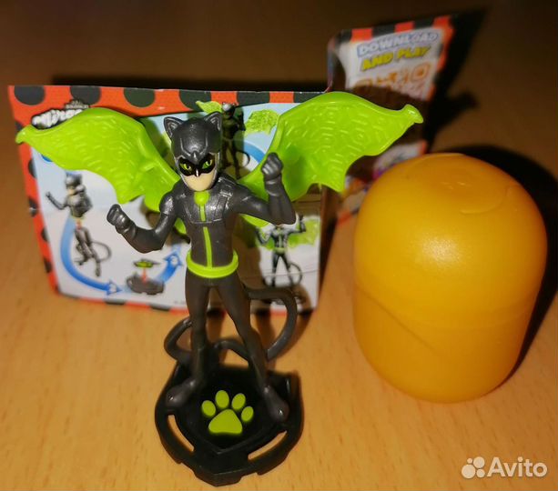 Киндер сюрприз Леди Баг и Супер Кот 2022