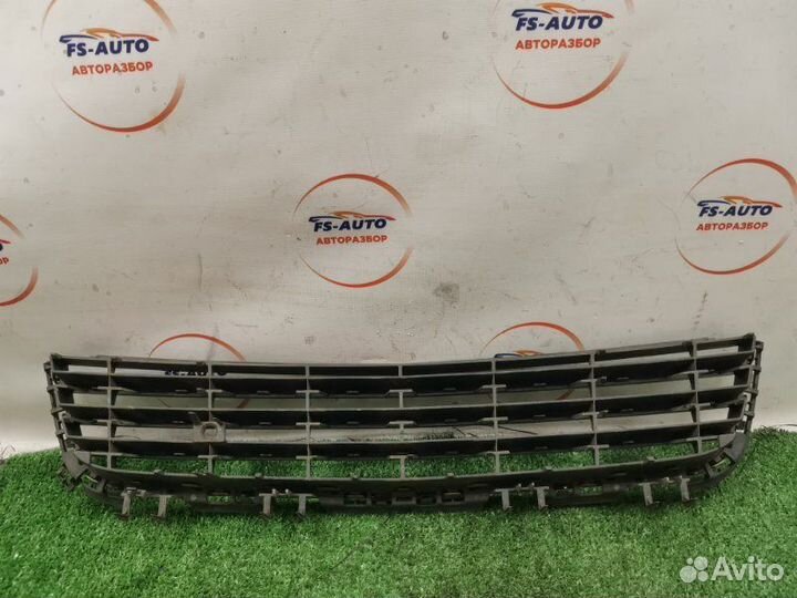 Решетка в бампер Opel Astra H универсал 1.6 Z16XER