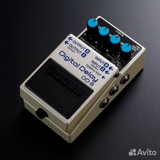 Гитарная педаль Boss DD-8
