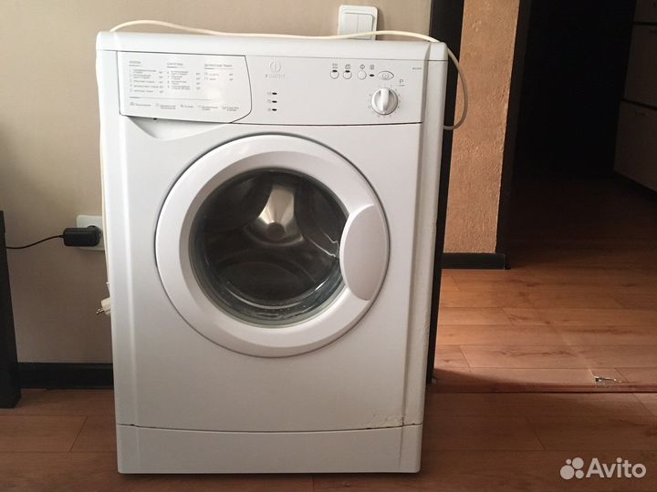 Стиральная машина indesit