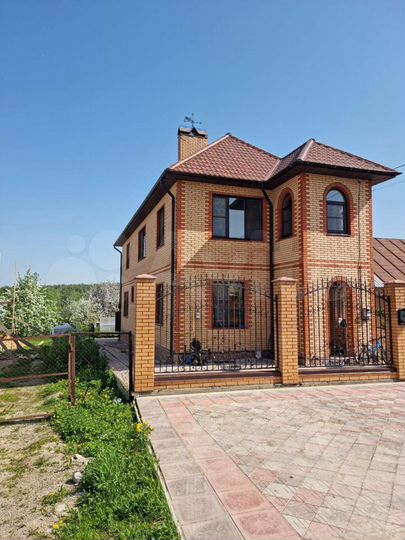 Дом 250 м² на участке 8 сот.