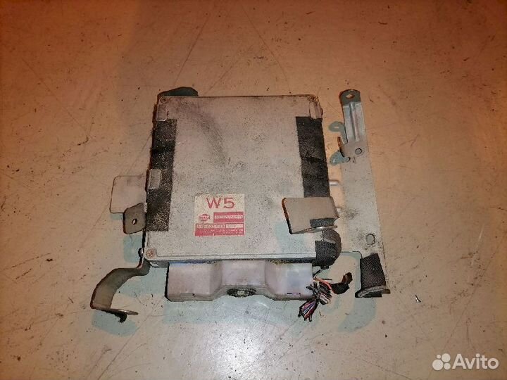 Блок управления двигателем 23710-2J210 Nissan Prim