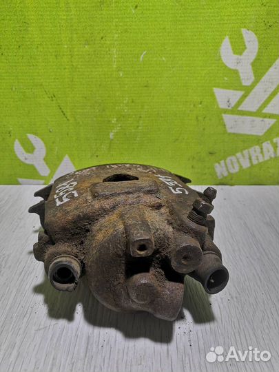 Суппорт передний правый Сеат Кордоба