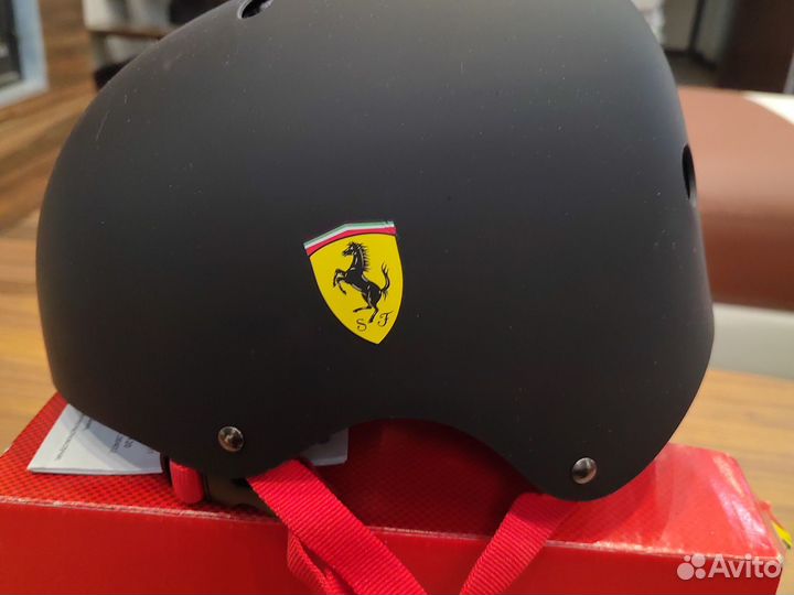 Шлем и защита для роликов