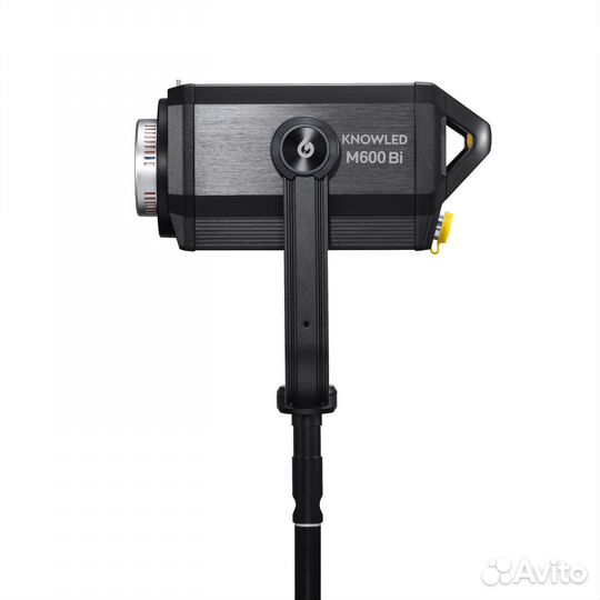 Светодиодный осветитель Godox Knowled M600Bi