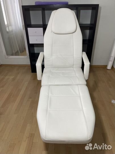 Кушетка косметологическая