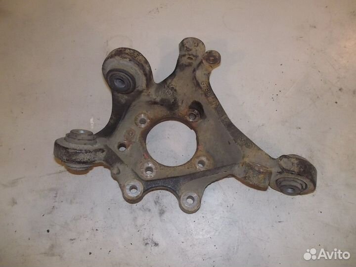 Кулак задний левый (BMW X1)