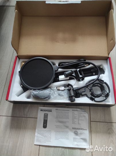 Конденсаторный студийный микрофон BM-800