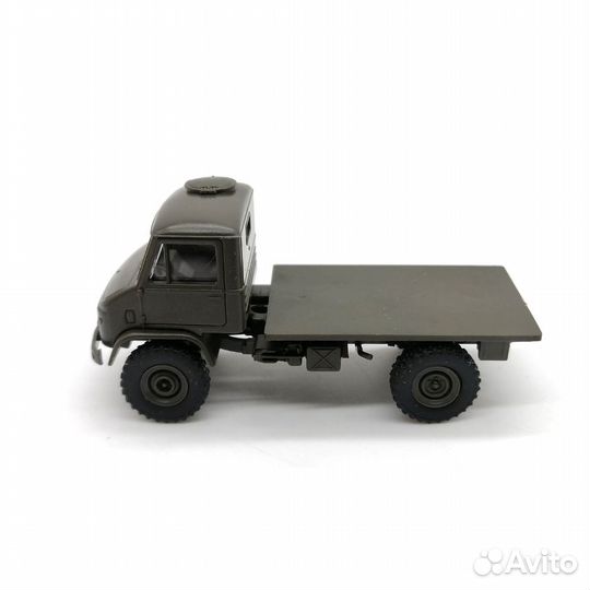 Модель herpa 743082 Unimog S mit Flak 696 1:87