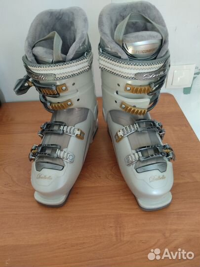 Горнолыжные ботинки