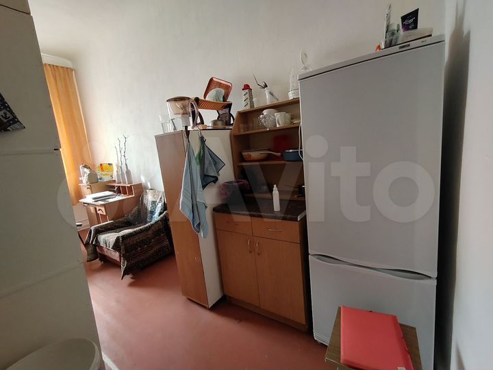 Комната 15,6 м² в 9-к., 2/2 эт.