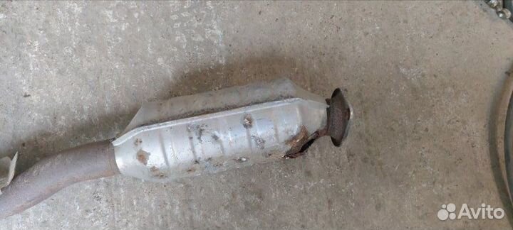 Приемная труба глушителя Mitsubishi Outlander Xl