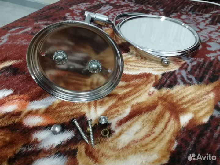 Зеркало косметическое с увеличением