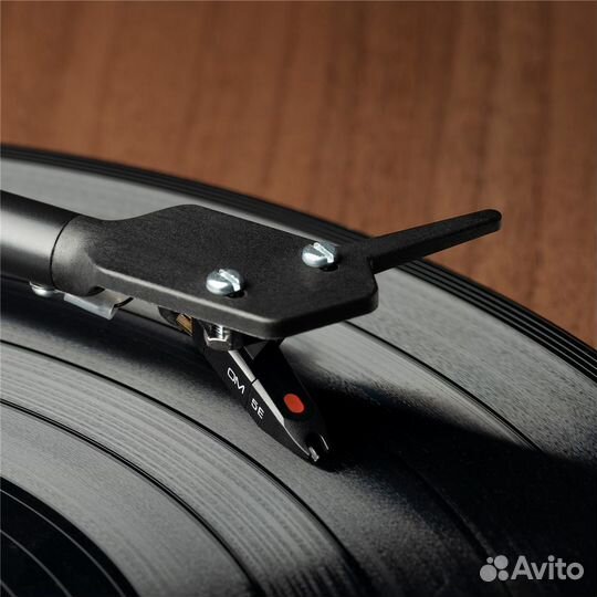 Pro-Ject E1 Phono (OM5e) Walnut