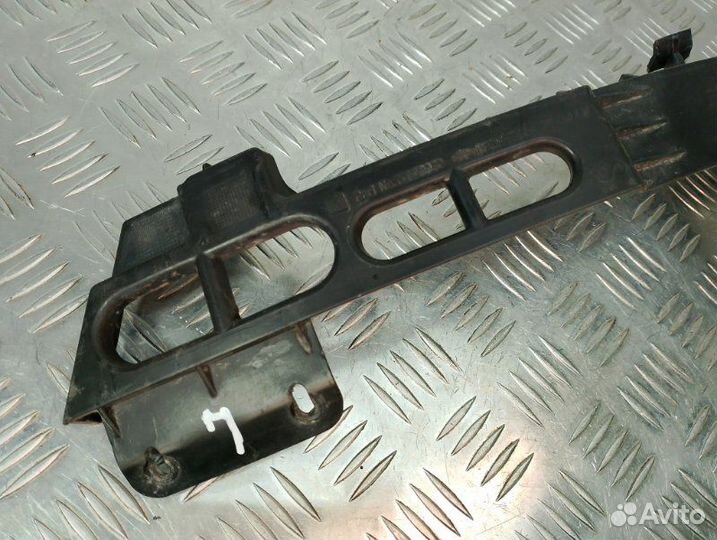 Кронштейн бампера переднего левый Opel Astra J