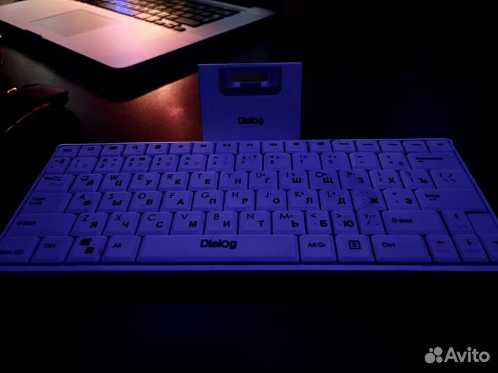 Беспроводная Bluetooth клавиатуру Dialog kp-210вт