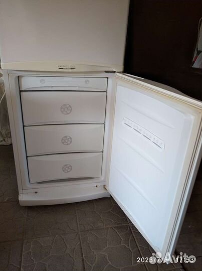 Холодильник бу nofrost