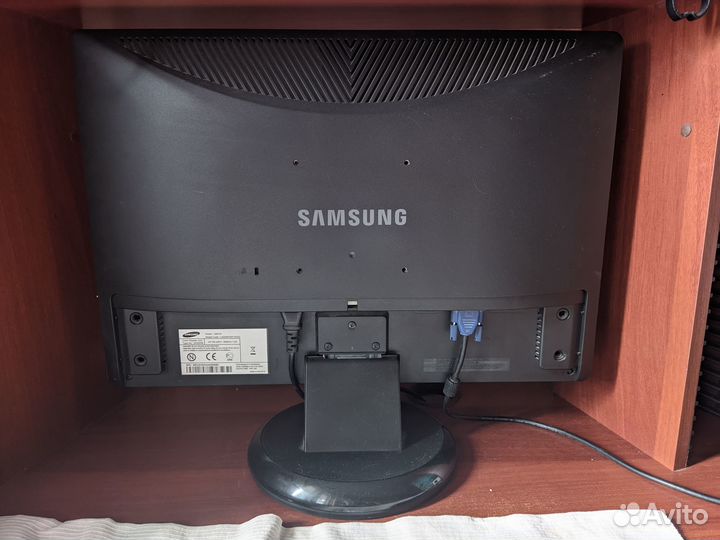 Монитор Samsung 226CW, 22