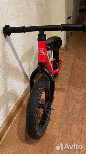 Беговел runbike beck с надувными колесами