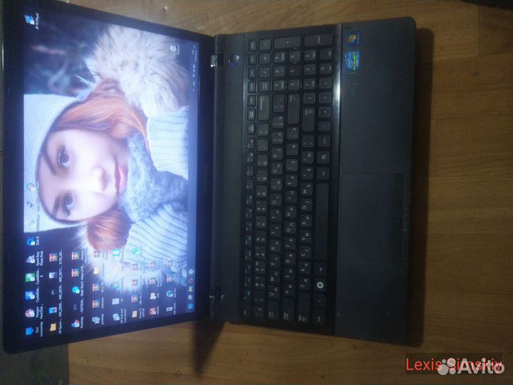 Ноутбук Samsung i5
