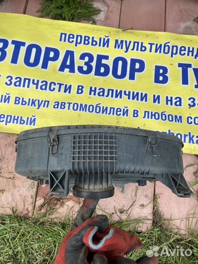 Корпус воздушного фильтра Renault Logan 1 фаза2