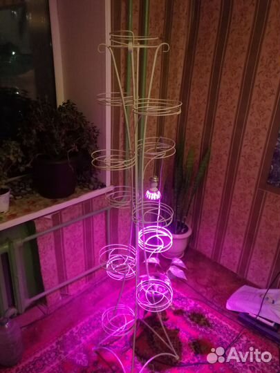 Подставка для цветов напольная металлическая