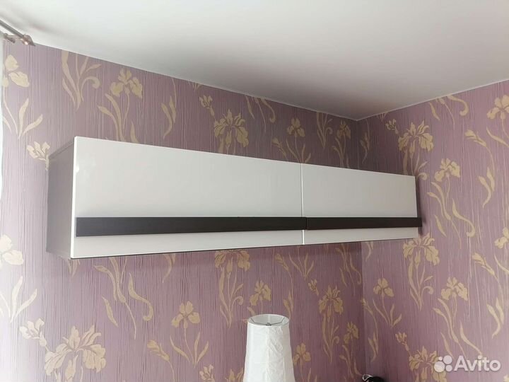 Полка настенная навесная