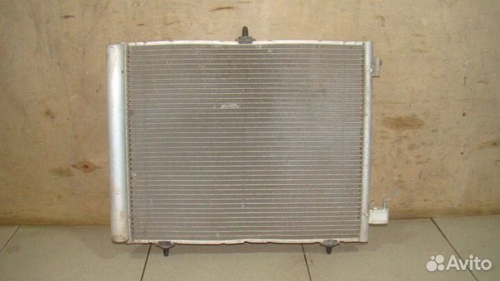 Радиатор кондиционера (конденсер) Peugeot 208