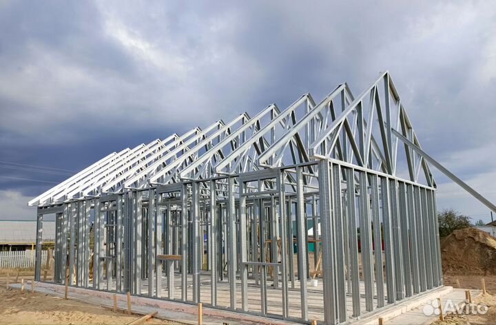 Бригада строителей