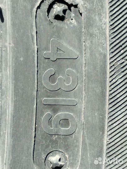 Triangle TH201 235/45 R18 98