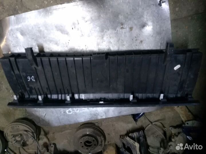 Накладка задней панели Volkswagen Passat B6