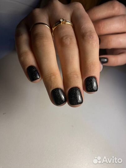 Модель на маникюр с покрытием