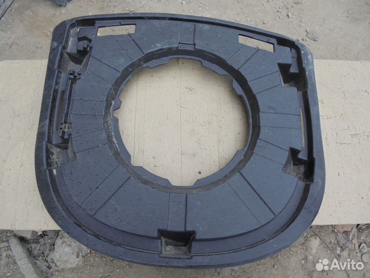 Накладка запасного колеса багажник Toyota Camry 70