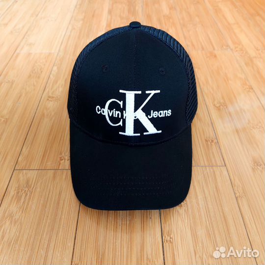 Кепка бейсболка Calvin Klein с сеткой чёрная