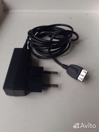 Зарядка для телефона siemens