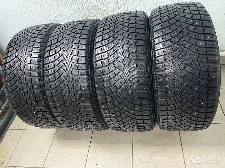 Michelin Latitude X-Ice North 2 + 255/45 R20