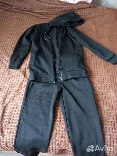 Спортивный костюм женский