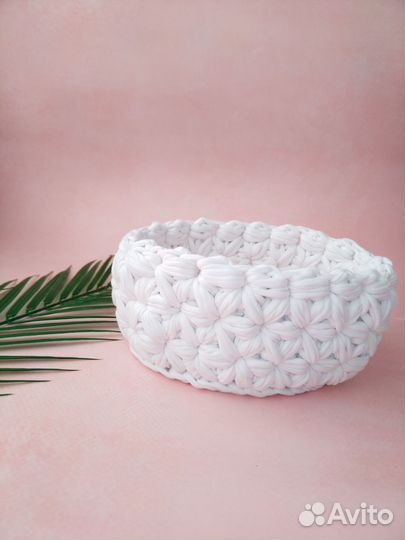 Корзина вязаная